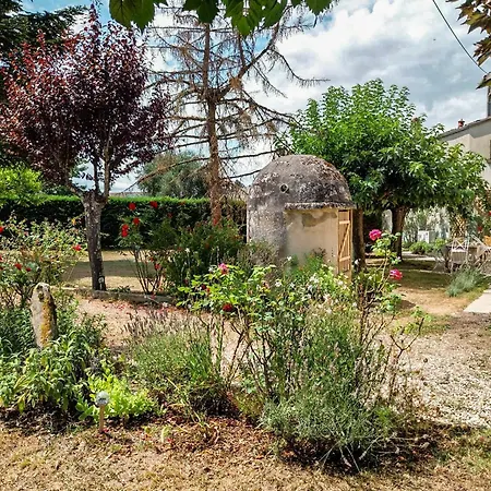 Petit Est - Eco In Large Private Garden Near Saint-emilion Holiday home Blasimon