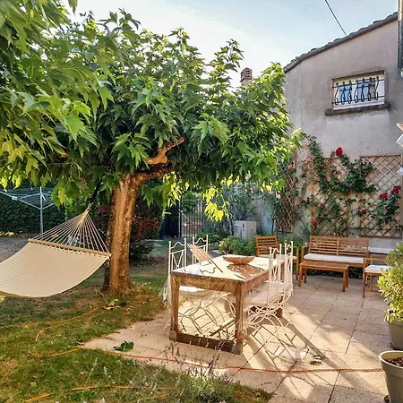 Petit Est - Eco In Large Private Garden Near Saint-emilion Prázdninový dům *