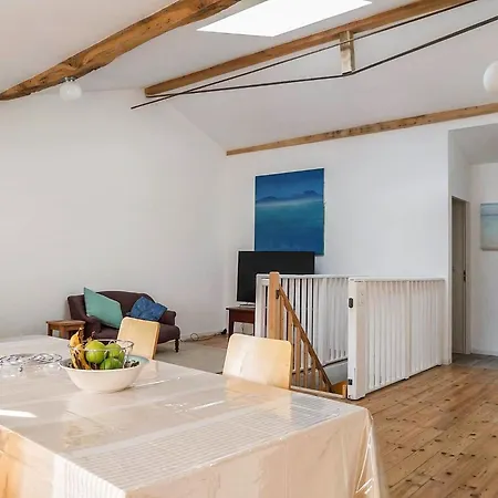 Petit Est - Eco In Large Private Garden Near Saint-emilion * Blasimon