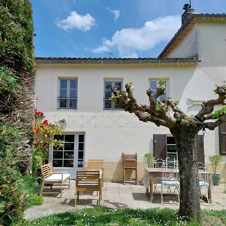 Holiday home Petit Est - Eco In Large Private Garden Near Saint-emilion *