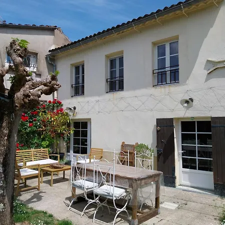 Petit Est - Eco In Large Private Garden Near Saint-emilion Blasimon