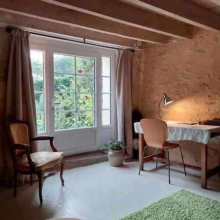 Petit Est - Eco In Large Private Garden Near Saint-emilion
