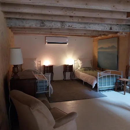 Petit Est - Eco In Large Private Garden Near Saint-emilion Hébergement de vacances Blasimon