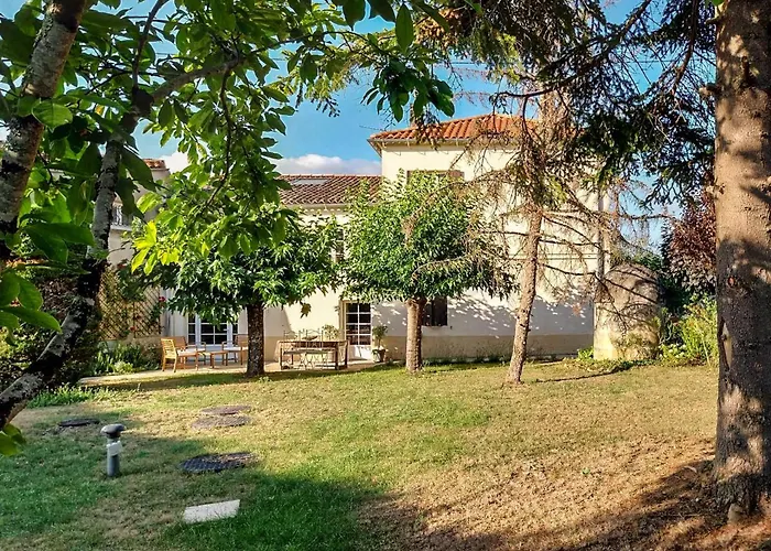 Petit Est - Eco In Large Private Garden Near Saint-emilion * Blasimon
