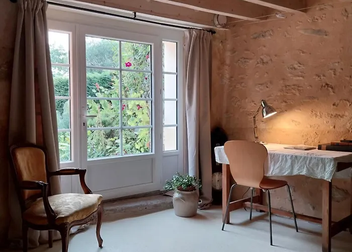 Petit Est - Eco In Large Private Garden Near Saint-emilion